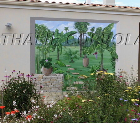 Ouverture en trompe l’oeil sur un jardin exotique, mur extérieur à La Rochelle- Nathalie Coppolani Artiste peintre Charente-Maritime