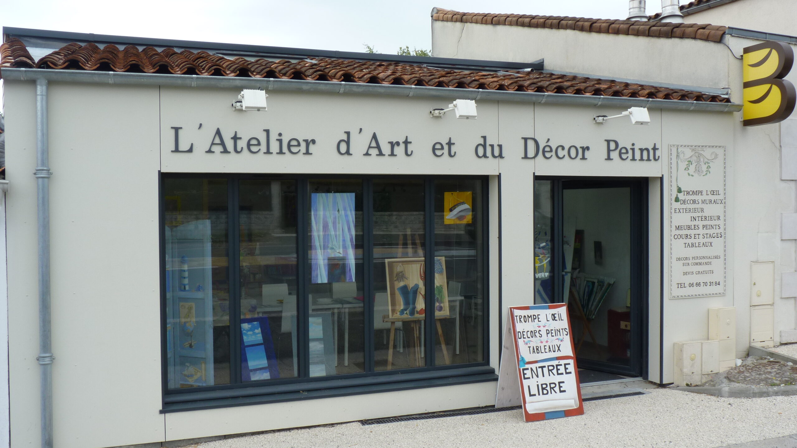 Cours d'arts plastique La Rochelle - Atelier à La Jarne - Nathalie Coppolani Artiste peintre La Rochelle