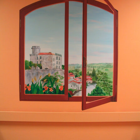 Fenêtre en trompe l’oeil avec vue sur le château de Bourdeilles - Hôpital de Périgueux - Nathalie Coppolani Artiste peintre La Rochelle