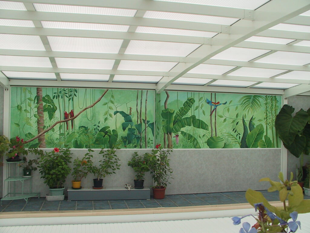 Trompe l'oeil jungle dans une piscine couverte à Angoulins - Nathalie Coppolani Artiste peintre La Rochelle